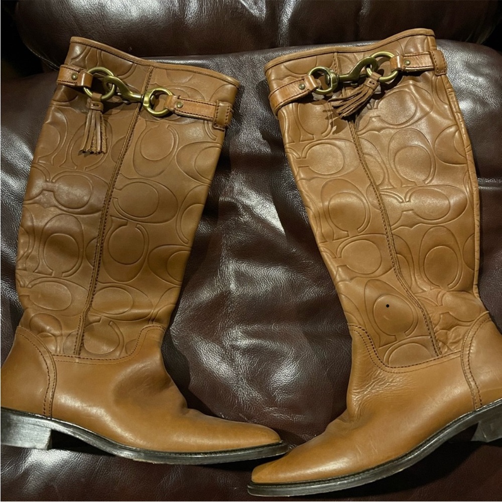 Authentic Signature C Logo Embossed Leather Coach Womens Boots 9 1/2 Medium